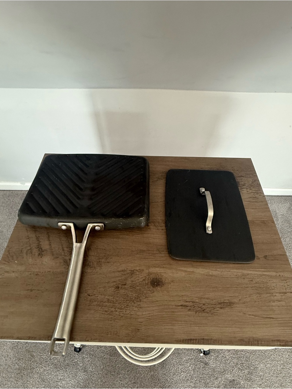 Calphalon Cast Iron Grill Pan with Metal Handle - Black
